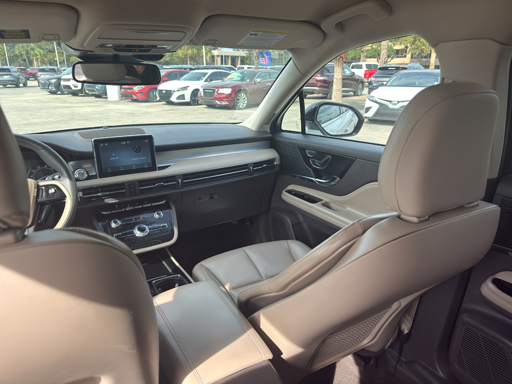 2022 Lincoln Corsair Standard Image 17 of 17