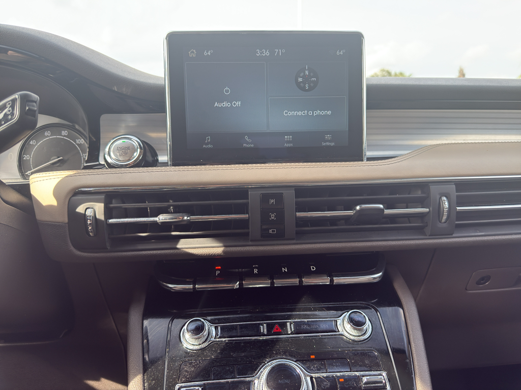 2022 Lincoln Corsair Standard Image 16 of 17