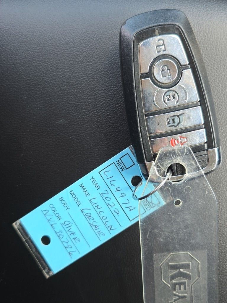 2022 Lincoln Corsair Standard Image 27 of 30