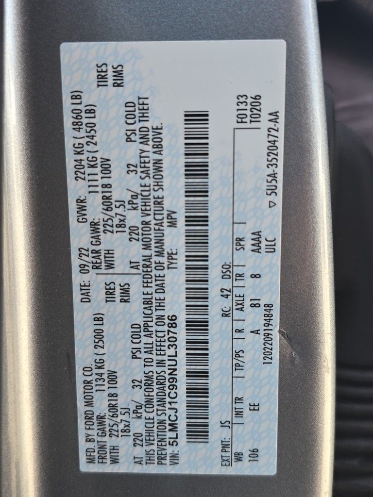 2022 Lincoln Corsair Standard Image 28 of 30