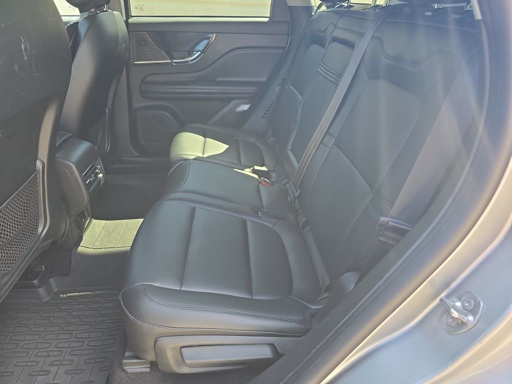 2022 Lincoln Corsair Standard Image 14 of 30