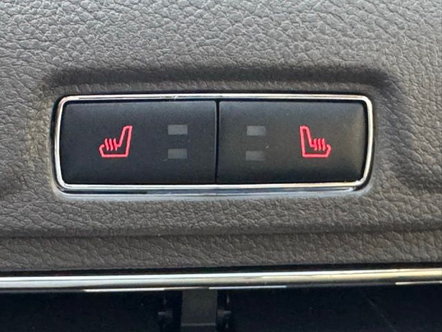 Vehicle image 21 of 23
