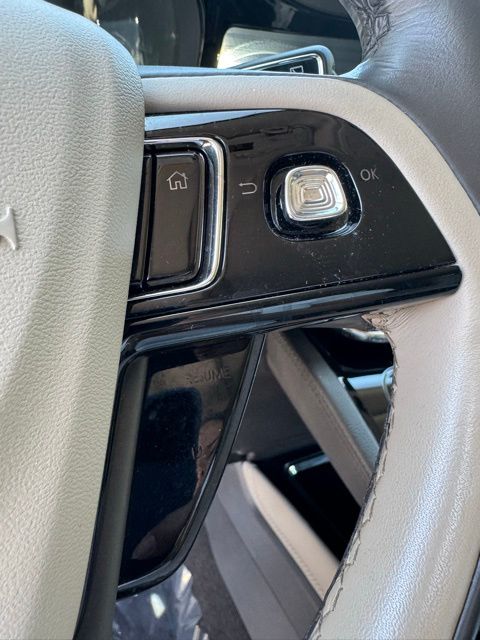 Vehicle image 23 of 23