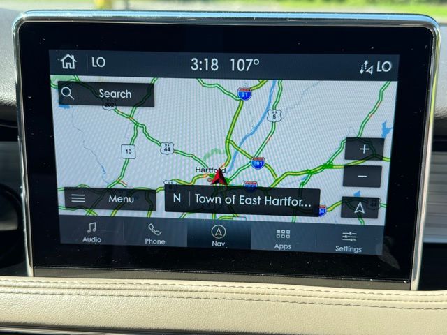 Vehicle image 17 of 23