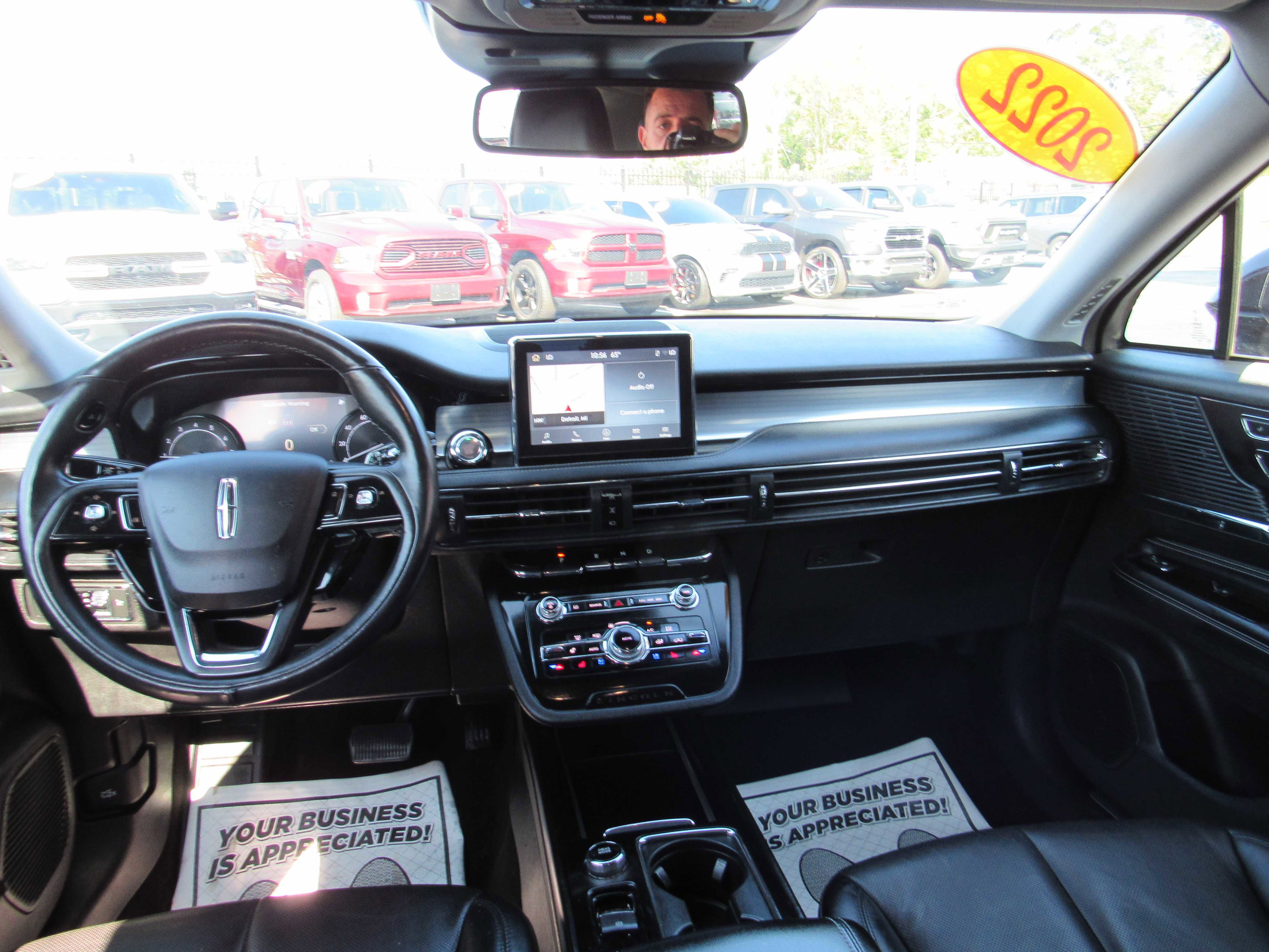 2022 Lincoln Corsair Standard Image 14 of 25