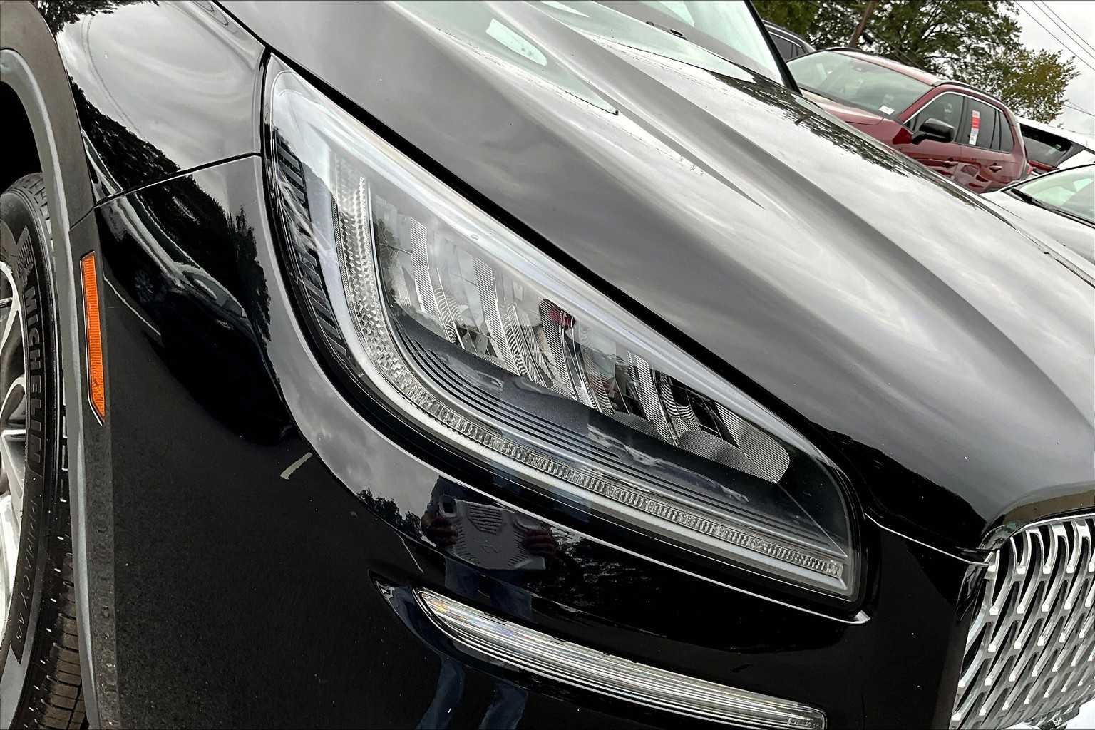 2022 Lincoln Corsair Standard Image 27 of 30