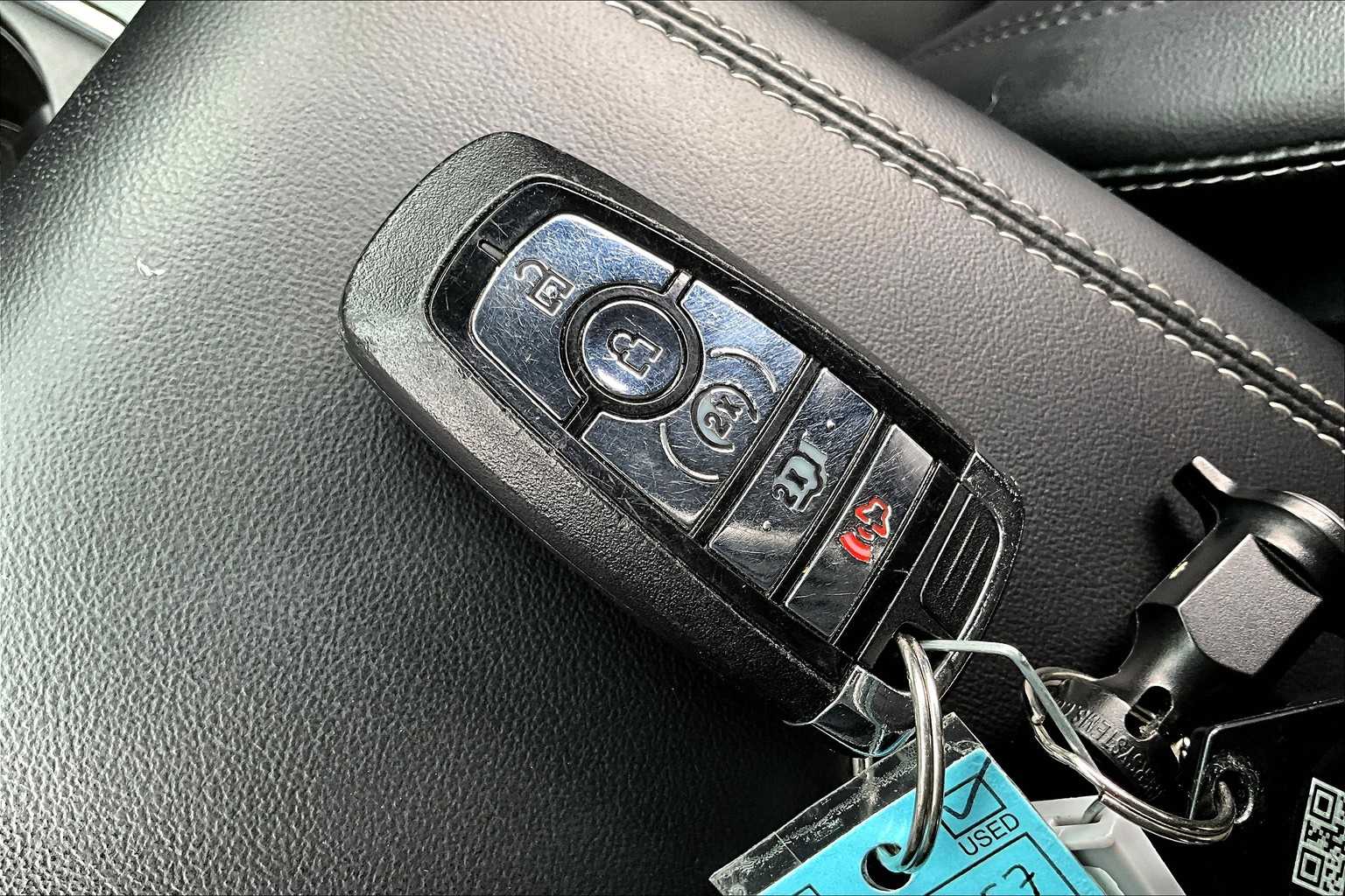 2022 Lincoln Corsair Standard Image 25 of 30