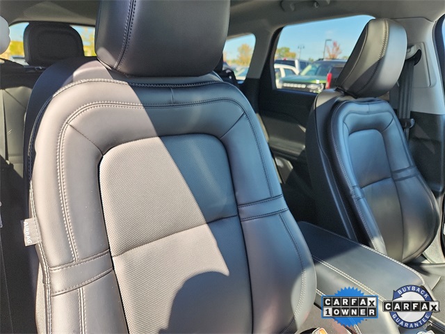 2022 Lincoln Corsair Standard Image 9 of 34