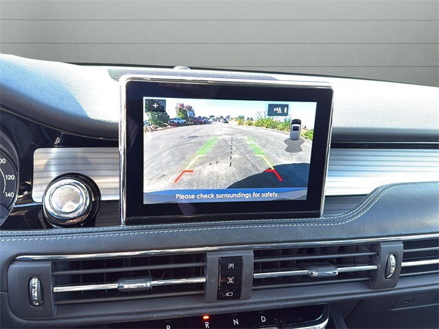 2022 Lincoln Corsair Standard Image 18 of 26