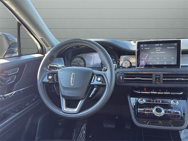 2022 Lincoln Corsair Standard Image 15 of 26