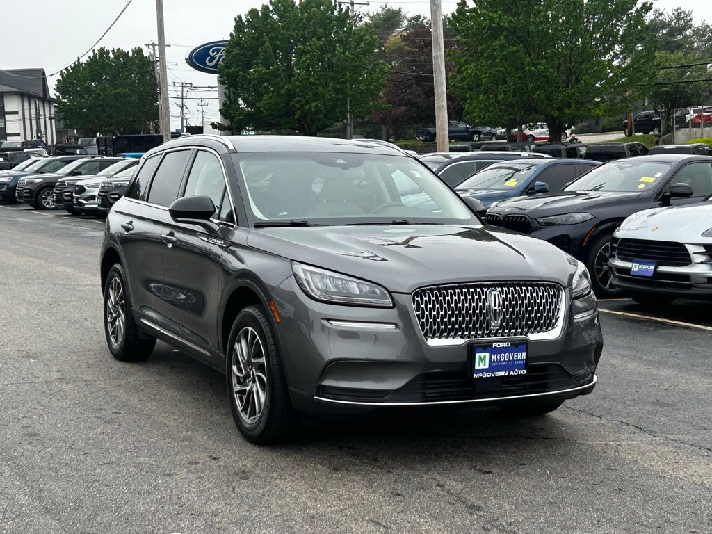 Vehicle image 3 of 23