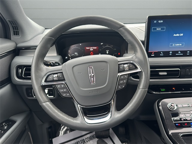 2022 Lincoln Nautilus Reserve Image 17 of 18