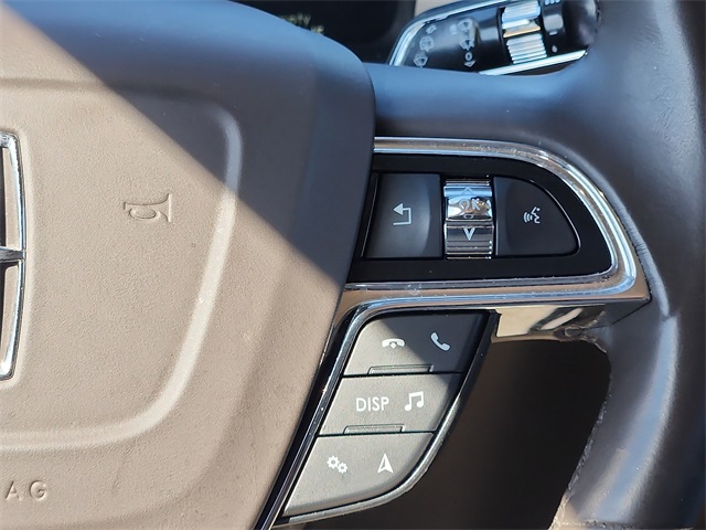 2022 Lincoln Nautilus Reserve Image 24 of 32