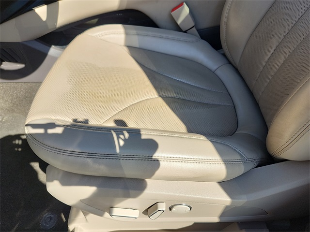 2022 Lincoln Nautilus Reserve Image 27 of 32