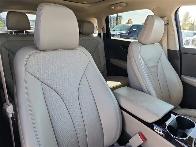 2022 Lincoln Nautilus Reserve Image 12 of 32