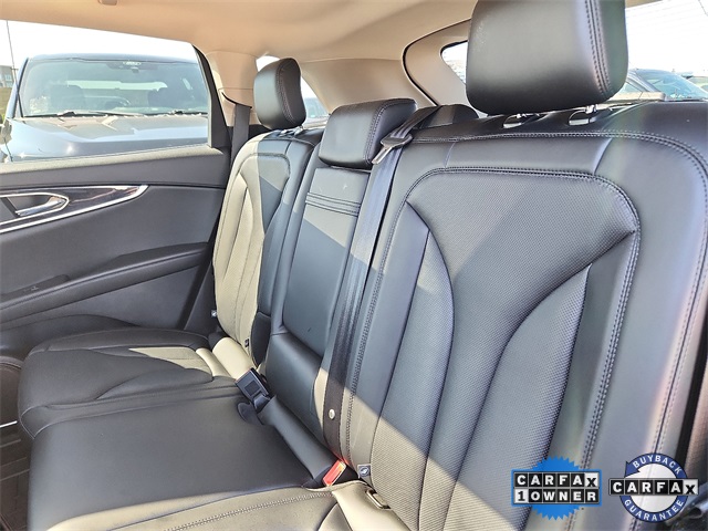 2022 Lincoln Nautilus Reserve Image 12 of 36