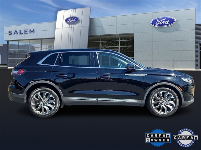 2022 Lincoln Nautilus Reserve Image 4 of 36