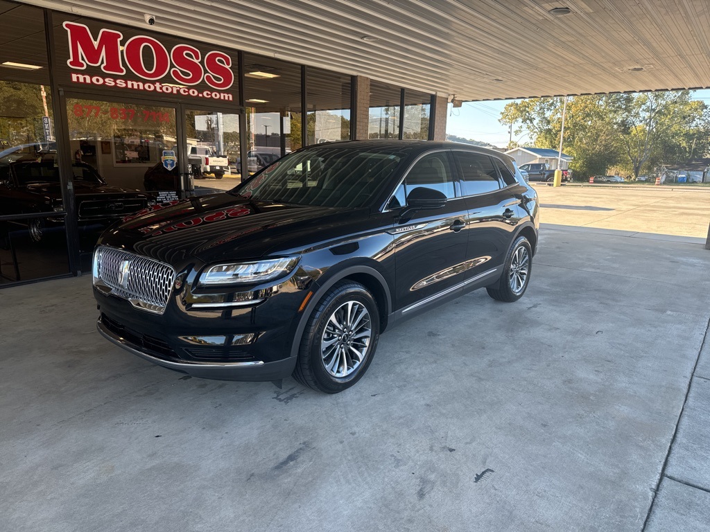 2022 Lincoln Nautilus Reserve Image 1 of 26