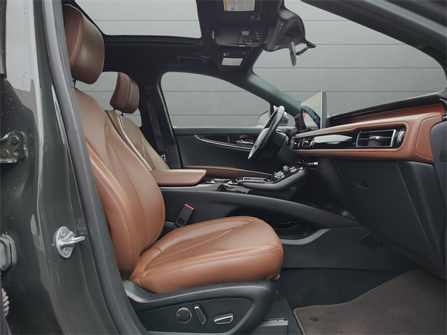 2022 Lincoln Nautilus Reserve Image 28 of 35