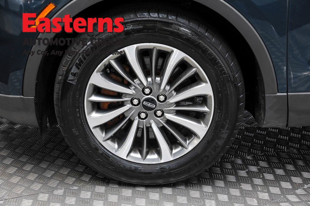 2022 Lincoln Nautilus Standard Image 41 of 65