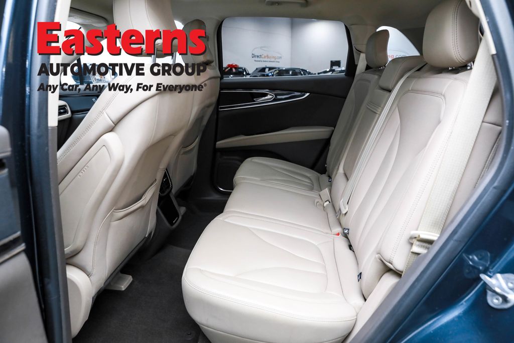 2022 Lincoln Nautilus Standard Image 45 of 65