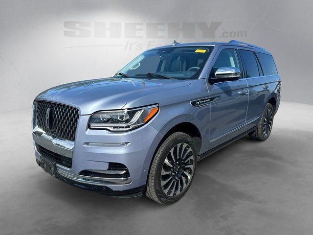 2022 Lincoln Navigator Black Label Image 1 of 28