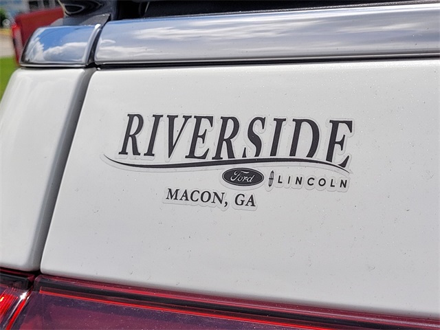 2022 Lincoln Navigator L Black Label Image 27 of 32