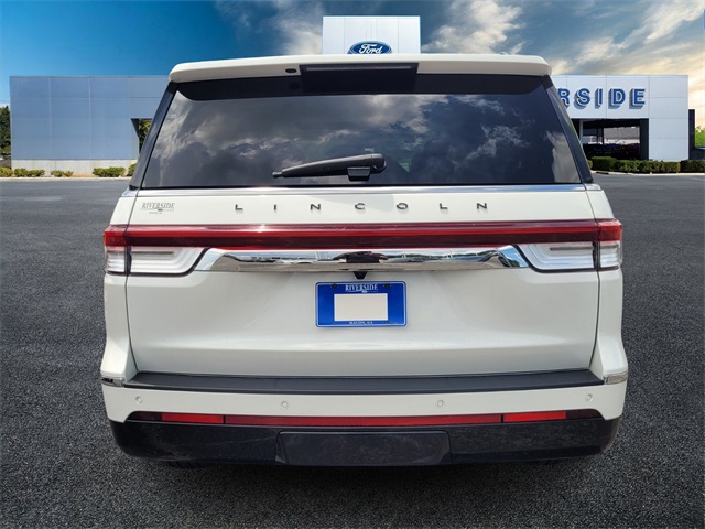 2022 Lincoln Navigator L Black Label Image 5 of 32