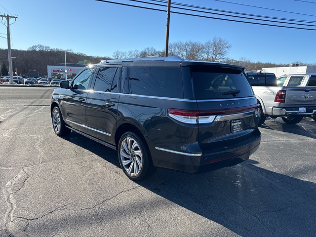 Vehicle image 5 of 36