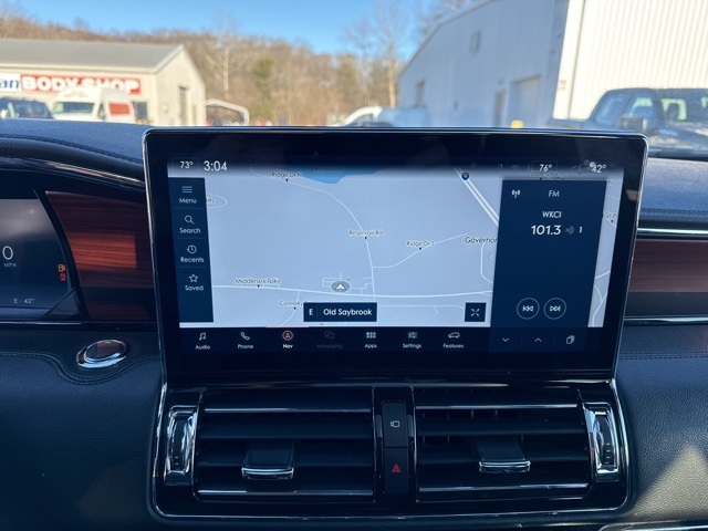 Vehicle image 21 of 36