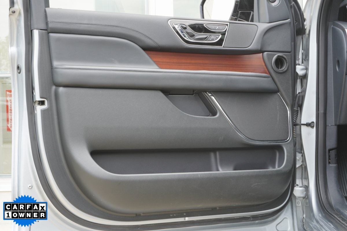 2022 Lincoln Navigator L Reserve Image 24 of 35