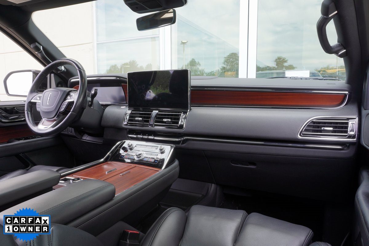 2022 Lincoln Navigator L Reserve Image 14 of 35