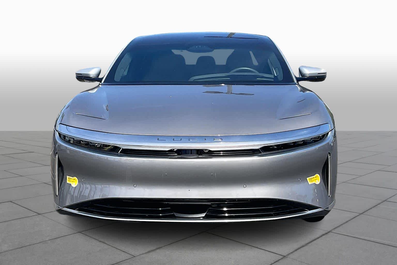 2022 Lucid Air Grand Touring Image 2 of 34