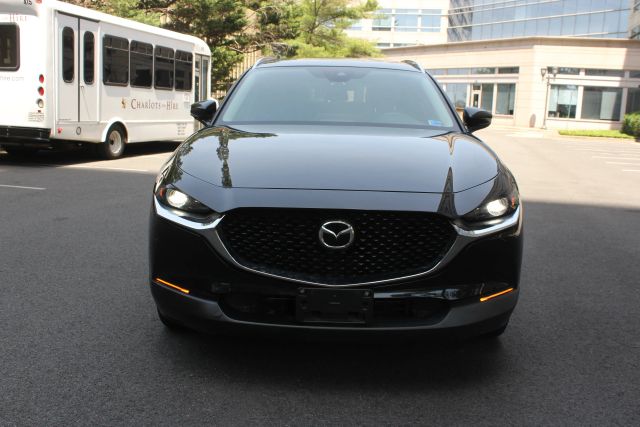 2022 Mazda CX-30 2.5 Turbo Image 2 of 35