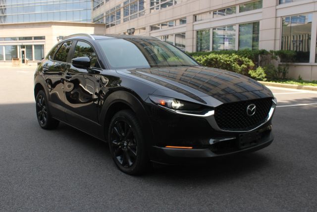 2022 Mazda CX-30 2.5 Turbo Image 3 of 35