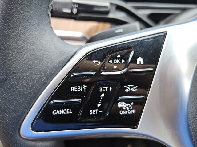 Vehicle image 30 of 41