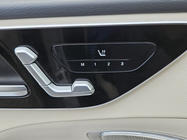 Vehicle image 38 of 41
