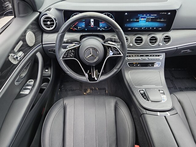Vehicle image 13 of 40