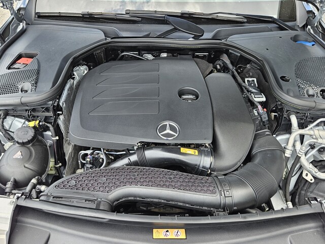 Vehicle image 25 of 40