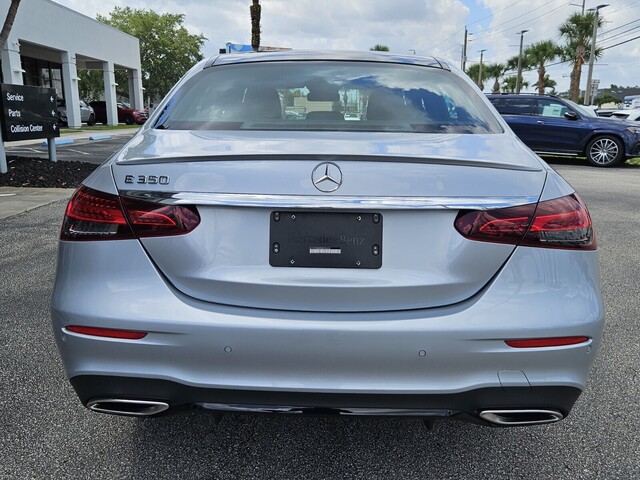 Vehicle image 5 of 40