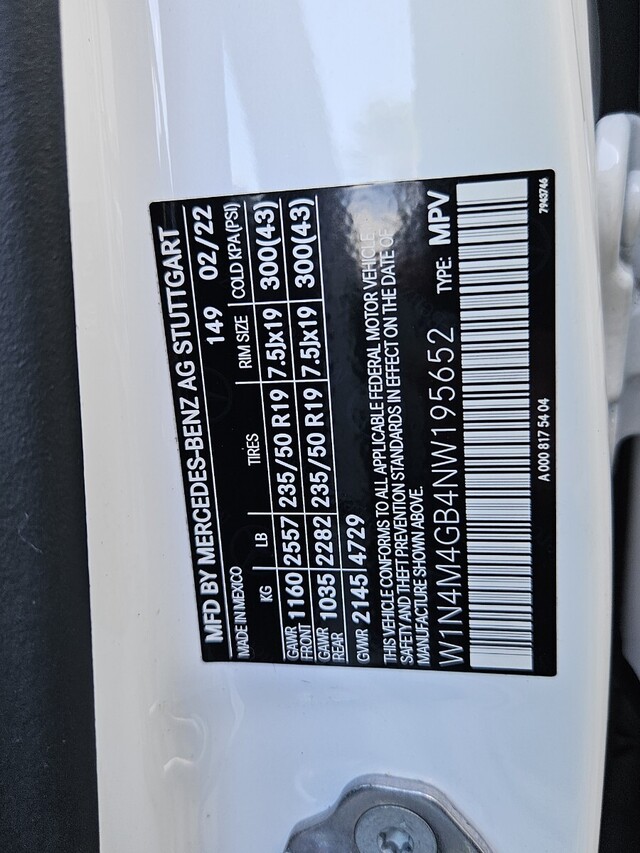 Vehicle image 37 of 40