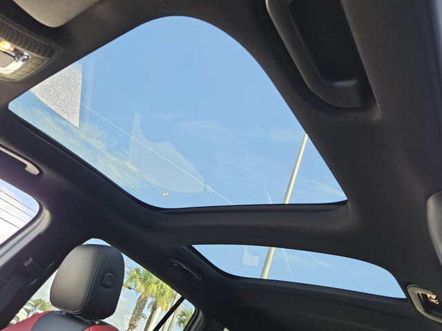 Vehicle image 24 of 40