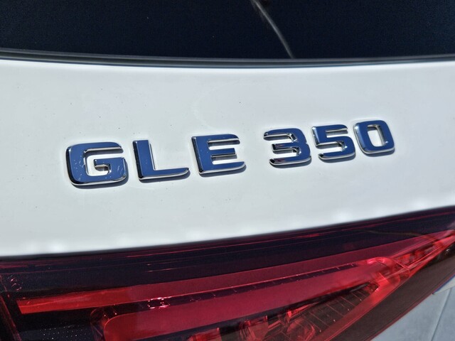 Vehicle image 42 of 43