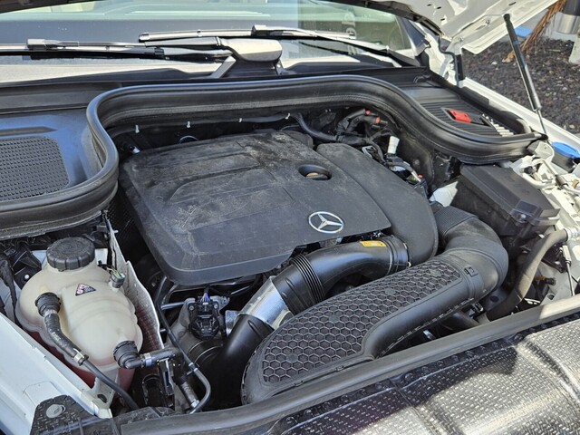 Vehicle image 15 of 43