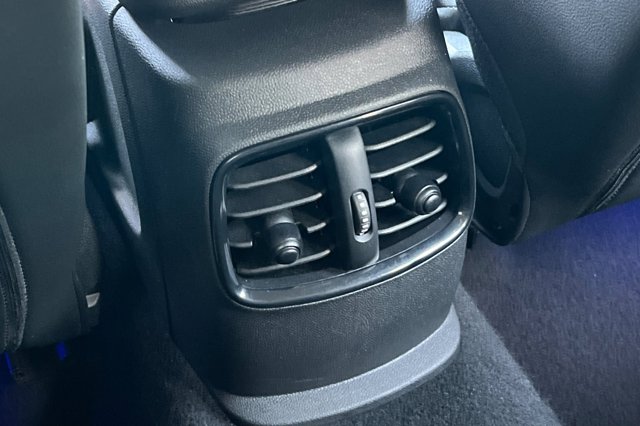 Vehicle image 15 of 38