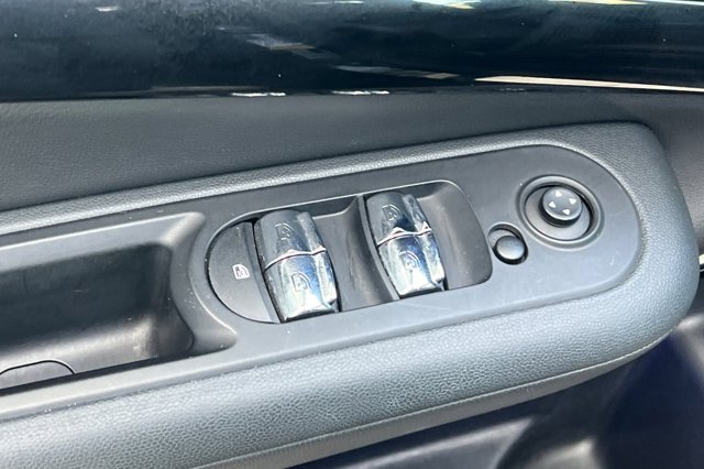 Vehicle image 12 of 38
