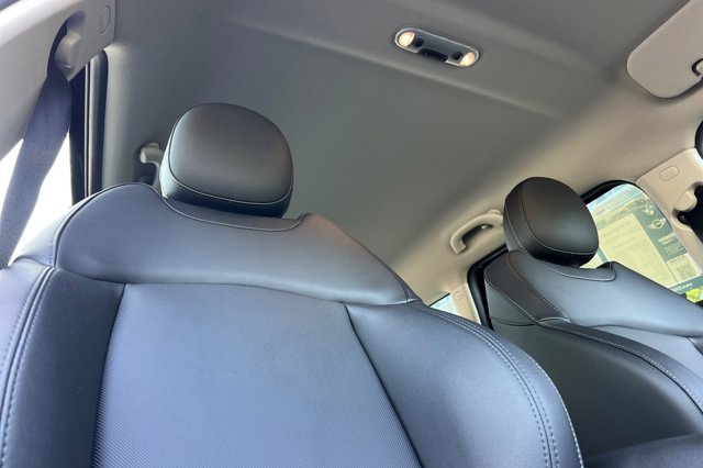 Vehicle image 20 of 38