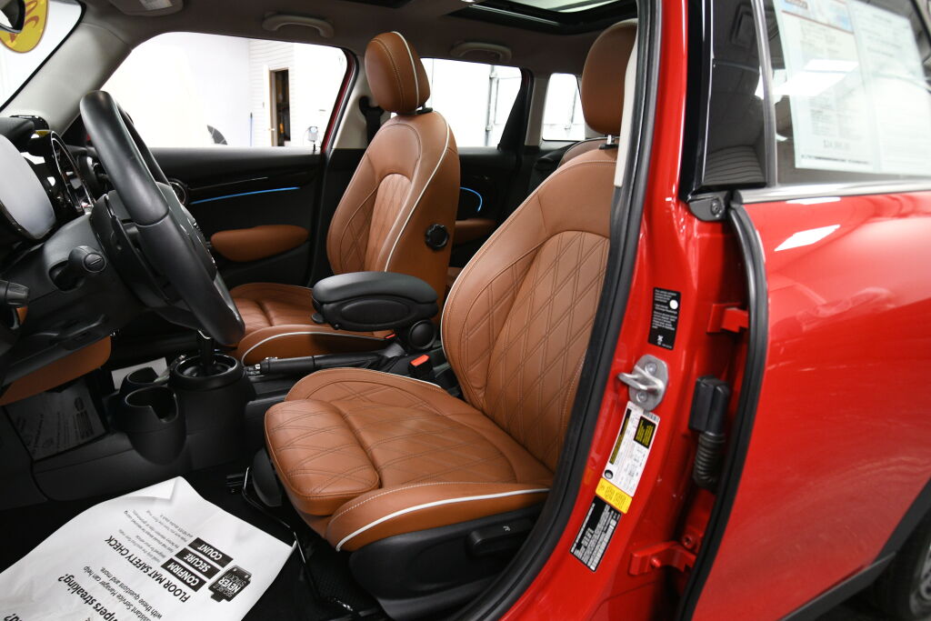 Vehicle image 10 of 37