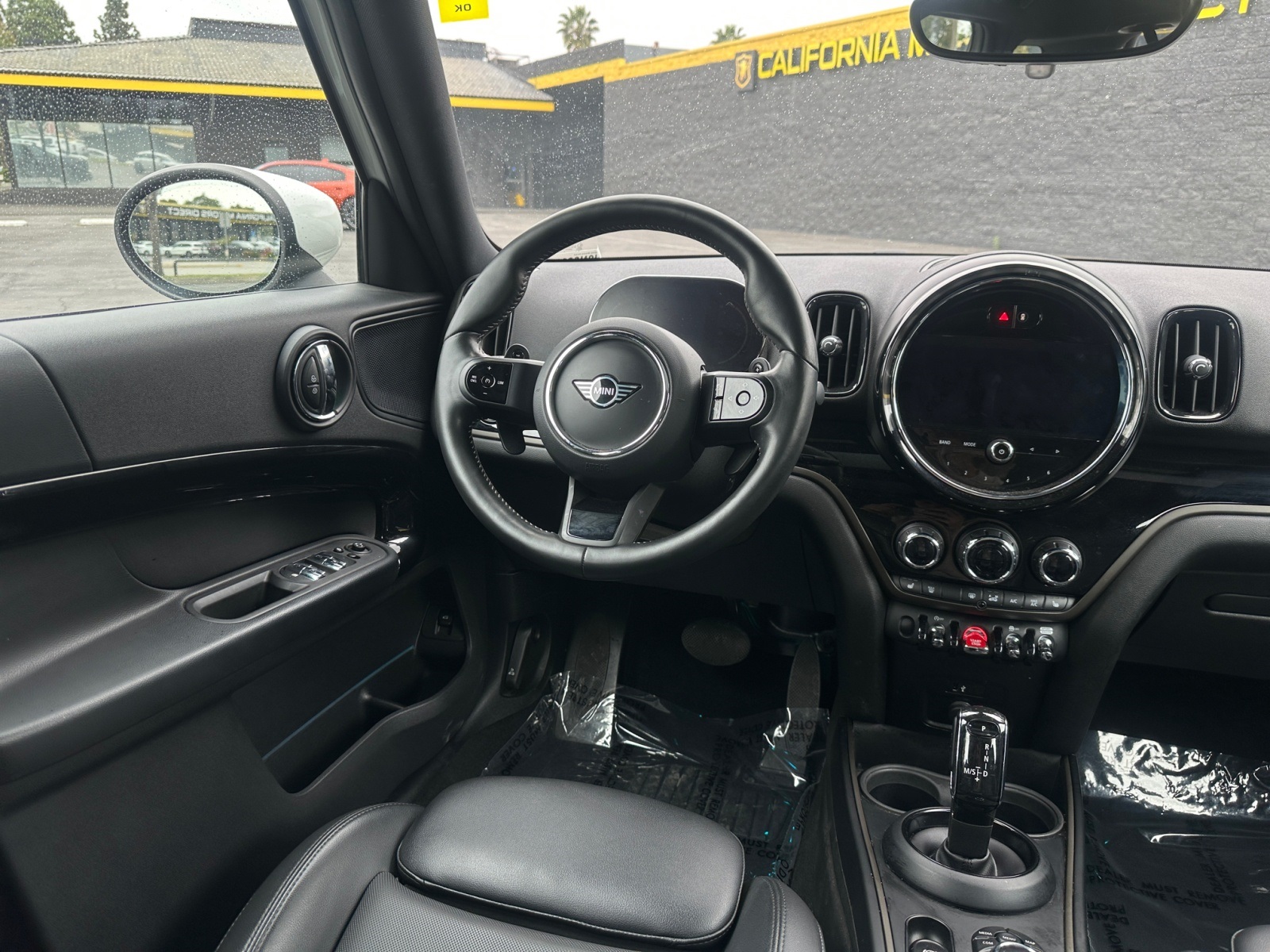 Vehicle image 18 of 26