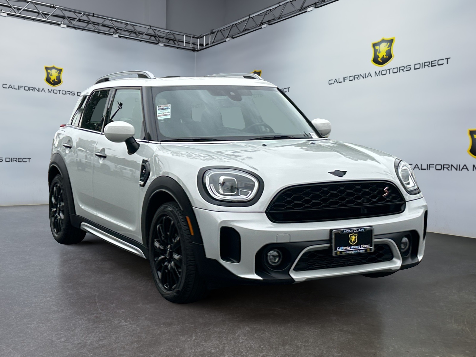 Vehicle image 3 of 26